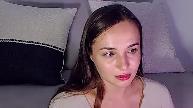 Snapshot of MeIisaLove chatting on February 3, 2025, 5:14 pm MeIisaLove online show from February 3, 2025, 5:14 pm