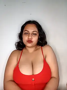 bumblebeegirl online show from February 2, 2025, 4:11 pm