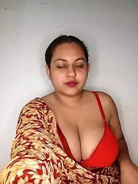 bumblebeegirl online show from February 28, 2025, 5:37 pm