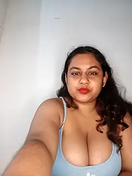 bumblebeegirl online show from December 21, 2025, 11:05 pm