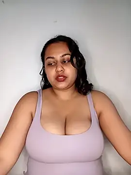 bumblebeegirl online show from January 18, 2025, 12:24 am