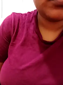 bumblebeegirl online show from September 17, 2025, 11:34 am