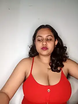 bumblebeegirl online show from March 21, 2025, 4:40 pm