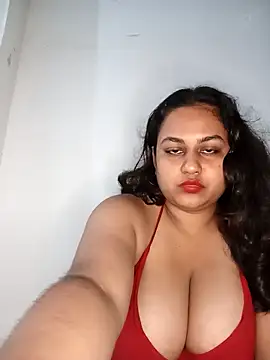 bumblebeegirl online show from October 3, 2025, 2:07 pm