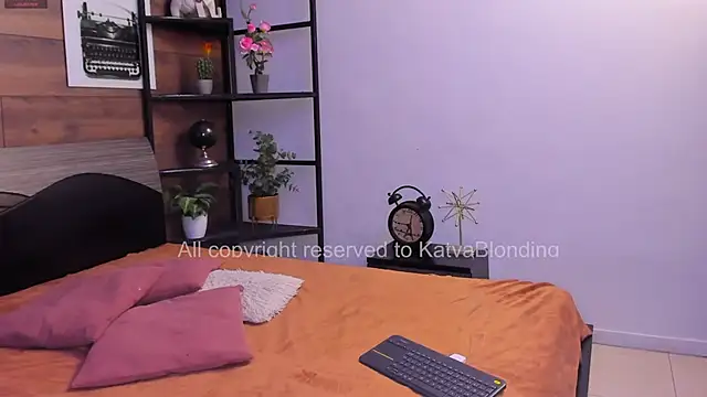 KatyaBlonding online show from October 6, 2025, 3:13 pm