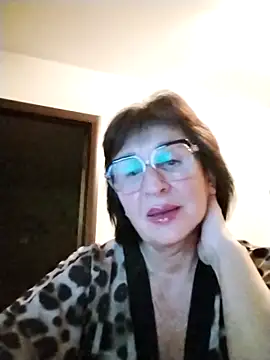 AlbinaXPretty online show from October 19, 2025, 5:48 pm