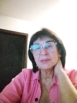 AlbinaXPretty online show from December 2, 2025, 5:03 pm