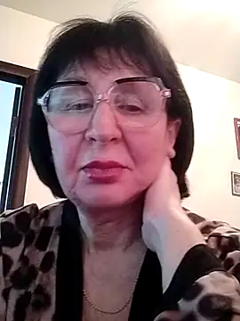 AlbinaXPretty online show from March 22, 2025, 9:45 am