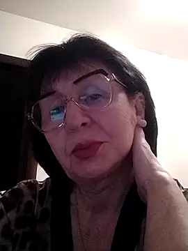 AlbinaXPretty online show from March 20, 2025, 9:02 pm