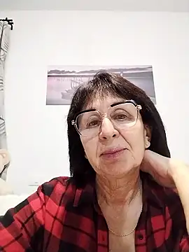 AlbinaXPretty online show from January 7, 2026, 9:53 pm