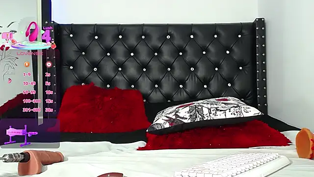 Snapshot of RosseRamiirez chatting on June 6, 2026, 11:32 pm RosseRamiirez online show from June 6, 2026, 11:32 pm