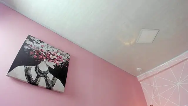 dolly zoe online show from October 6, 2025, 9:59 pm