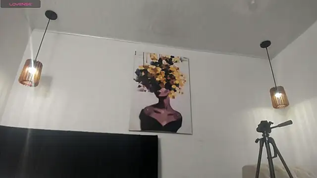 dolly zoe online show from February 17, 2026, 5:05 am