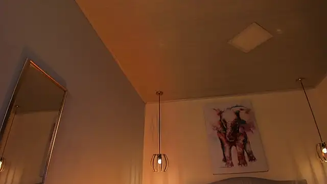 ayshel   online show from November 7, 2025, 9:08 pm