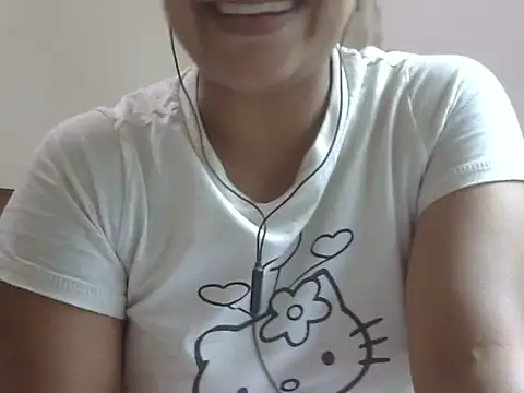 Snapshot of shekira99 chatting on May 8, 2026, 4:49 am shekira99 online show from May 8, 2026, 4:49 am