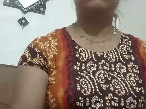 shekira99 online show from April 20, 2026, 1:56 pm