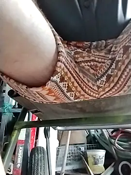 j hollywood91 online show from October 1, 2025, 10:13 pm