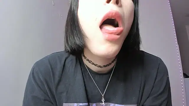 dollmore online show from March 9, 2025, 7:26 pm