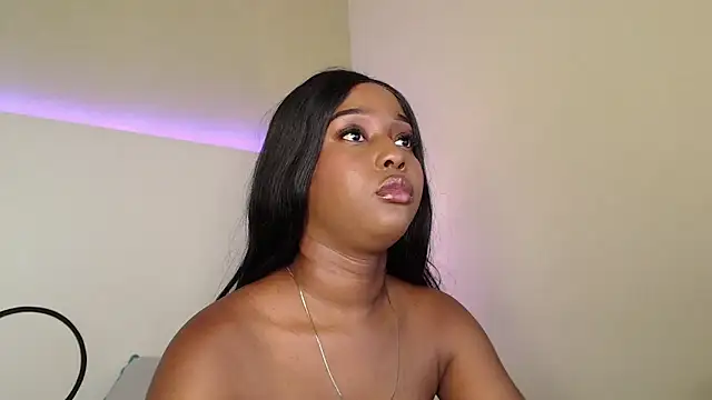 MichaelaCox online show from September 17, 2025, 7:38 pm