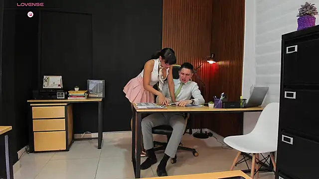 Office Naughty Girl online show from December 3, 2024, 8:44 pm