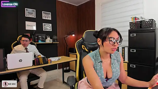 Office Naughty Girl online show from March 22, 2025, 4:15 pm