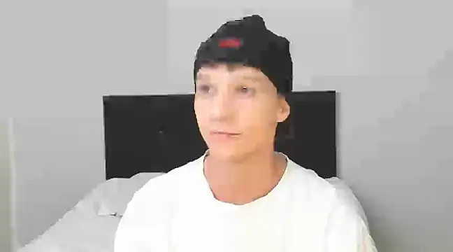 angelcortes online show from March 14, 2025, 12:32 am