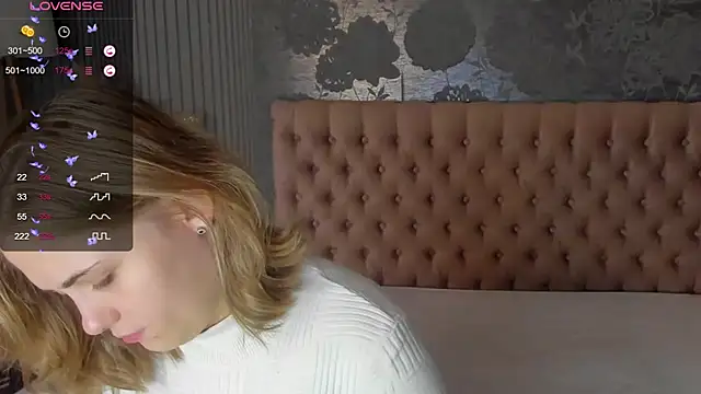 DellaRowe online show from October 10, 2025, 6:03 am