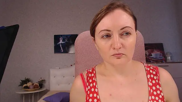 BettyFootFetish online show from December 4, 2025, 7:29 am