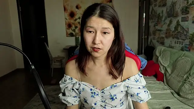 Snapshot of LeyylaStoone chatting on May 16, 2026, 12:26 pm LeyylaStoone online show from May 16, 2026, 12:26 pm