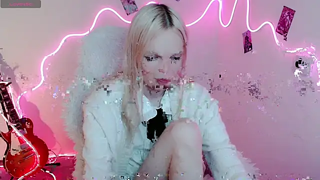 Emily Nyaffee online show from September 23, 2025, 9:05 am