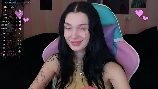 Snapshot of Amanda_Tender chatting on February 12, 2025, 9:33 pm Amanda Tender online show from February 12, 2025, 9:33 pm