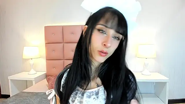 lhiamfit online show from March 15, 2025, 9:09 am