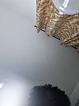 Snapshot of hornycreamybabe chatting on September 24, 2025, 12:33 pm hornycreamybabe online show from September 24, 2025, 12:33 pm