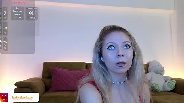 KatyaFantasy online show from November 5, 2025, 8:01 pm