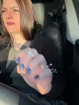 LadyLena1 online show from January 13, 2026, 11:52 pm