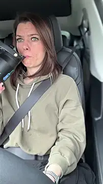 Snapshot of LadyLena1 chatting on March 3, 2026, 6:04 pm LadyLena1 online show from March 3, 2026, 6:04 pm