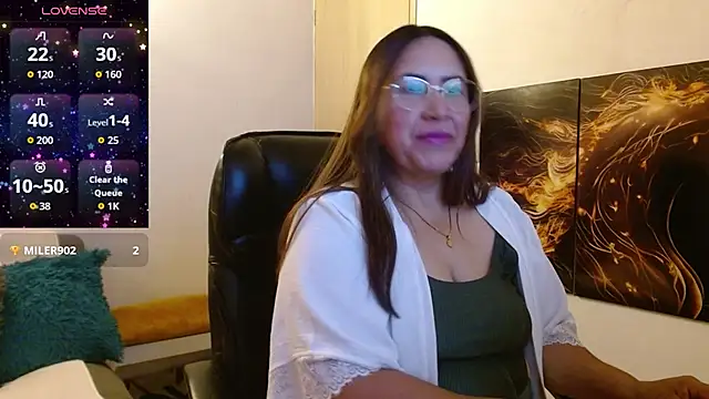 amalia brunette online show from March 4, 2026, 11:01 pm