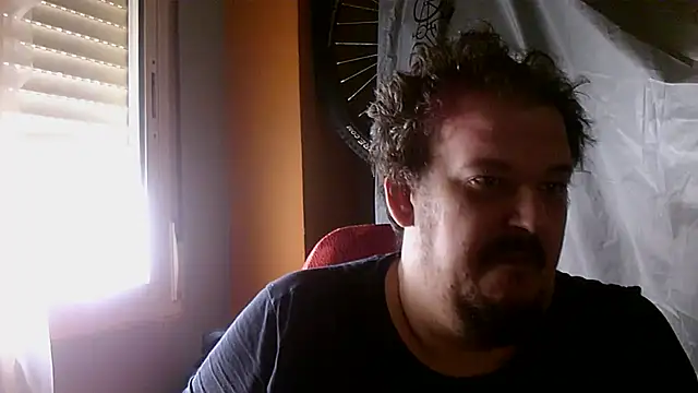 porkorossy online show from September 30, 2025, 9:04 am