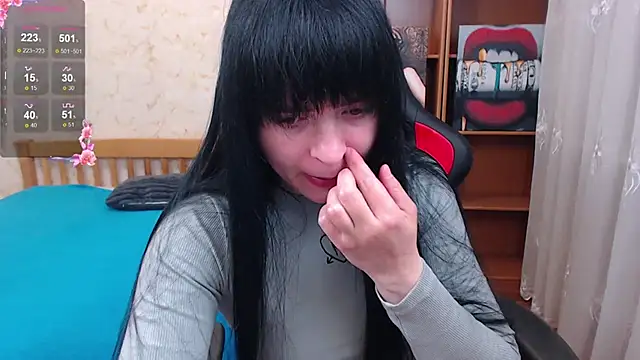 JuicyJess online show from April 3, 2026, 7:42 pm