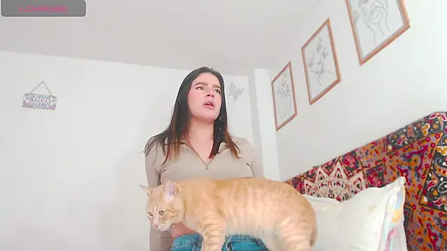 verocute7 online show from September 9, 2025, 2:43 am