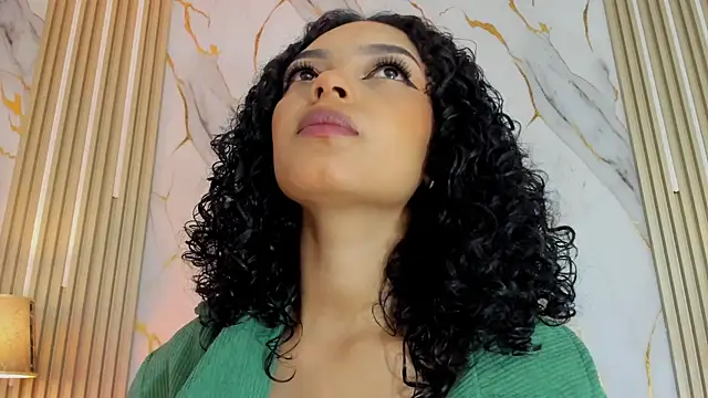 BeckyRusso online show from January 13, 2026, 3:27 pm