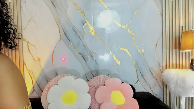 BeckyRusso online show from January 15, 2026, 3:04 pm