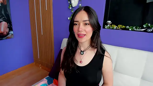 Kate Amaretto  online show from September 30, 2025, 8:37 pm