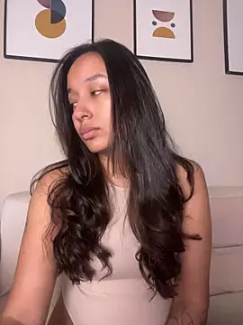 DianaHopson online show from July 17, 2026, 10:34 am