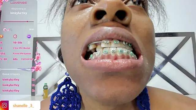 Shanelle   online show from January 5, 2026, 5:27 pm