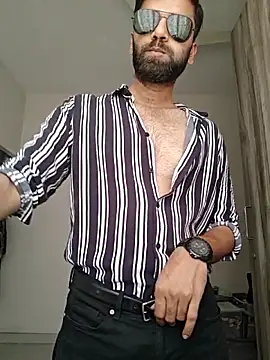 18 couple sex online show from April 17, 2026, 5:10 am