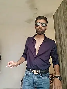 18 couple sex online show from April 6, 2026, 10:27 am