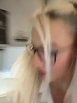 Ella Charm online show from September 9, 2025, 5:55 pm