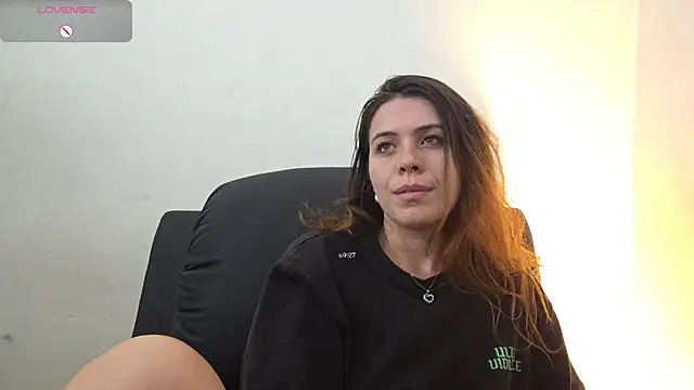 irinasweet27 online show from October 5, 2025, 12:34 am