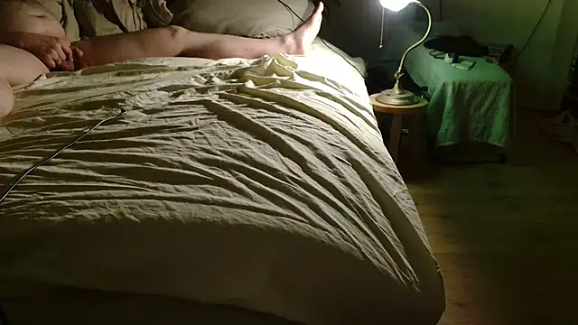 Snapshot of ROXYNL chatting on February 22, 2025, 8:20 pm ROXYNL online show from February 22, 2025, 8:20 pm